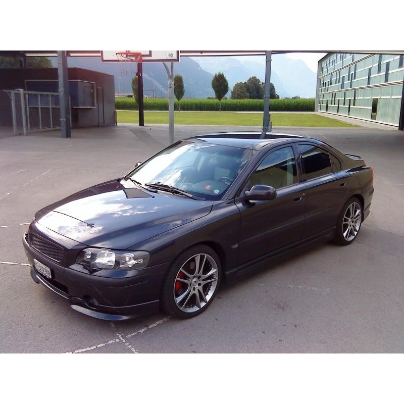 VOLVO S60 RAJOUT DE PARE CHOC AVANT / JUPE AVANT