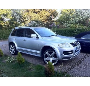 VW TOUAREG I 2002-2006 KOTFLÜGELVERBREITERUNGEN (8 STÜCK)