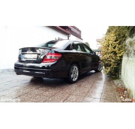 MERCEDES C KLASA W204 SEDAN SPOILER NA KLAPE