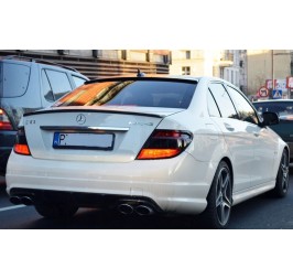 MERCEDES C KLASA W204 SEDAN SPOILER NA KLAPE