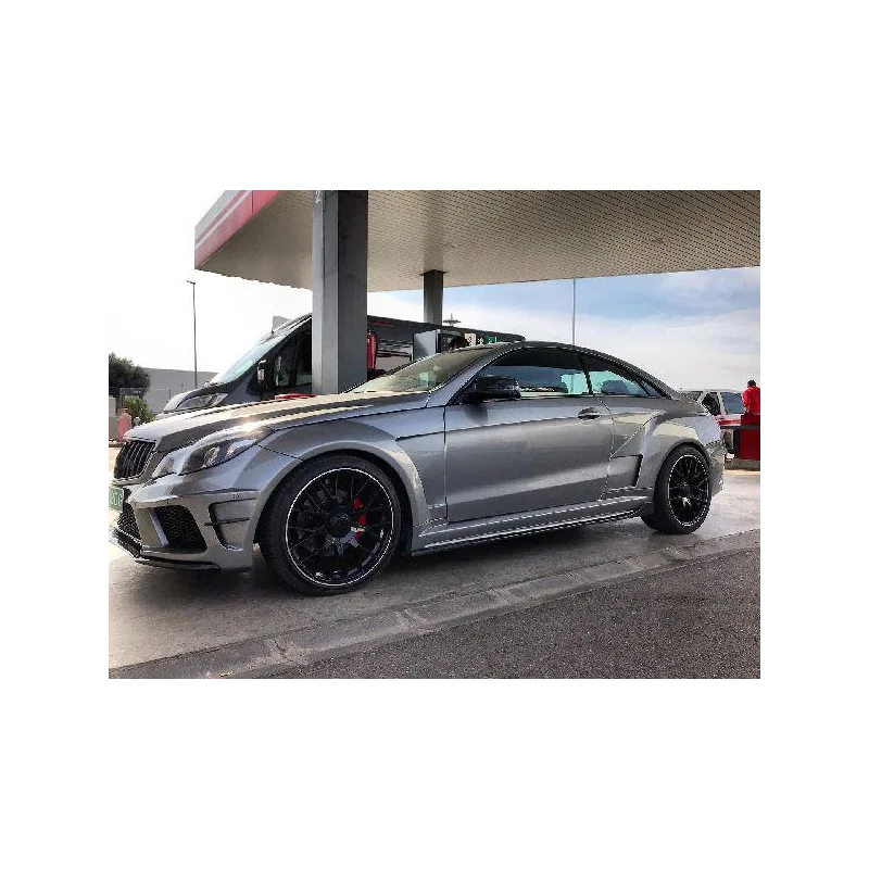 MERCEDES BENZ E CLASS W207 - BLACK SERIES FULL BODY KIT