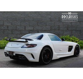 MERCEDES BENZ SLS AMG - SPOILER NA KLAPE