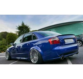 AUDI A4 B6 SPOILER NA KLAPE LOTKA