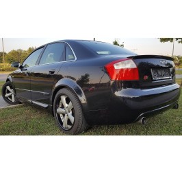 AUDI A4 B6 SPOILER NA KLAPE LOTKA