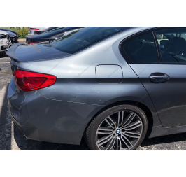 BMW 5 G30 SPOILER NA KLAPE LOTKA